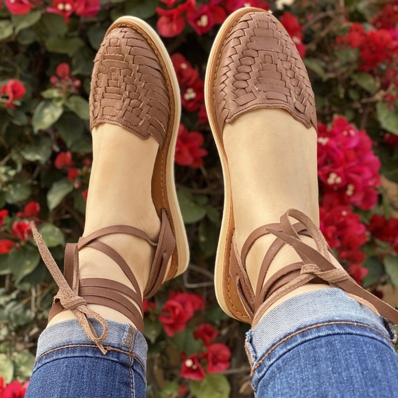 LACE UP HUARACHES - Picture 2 of 2